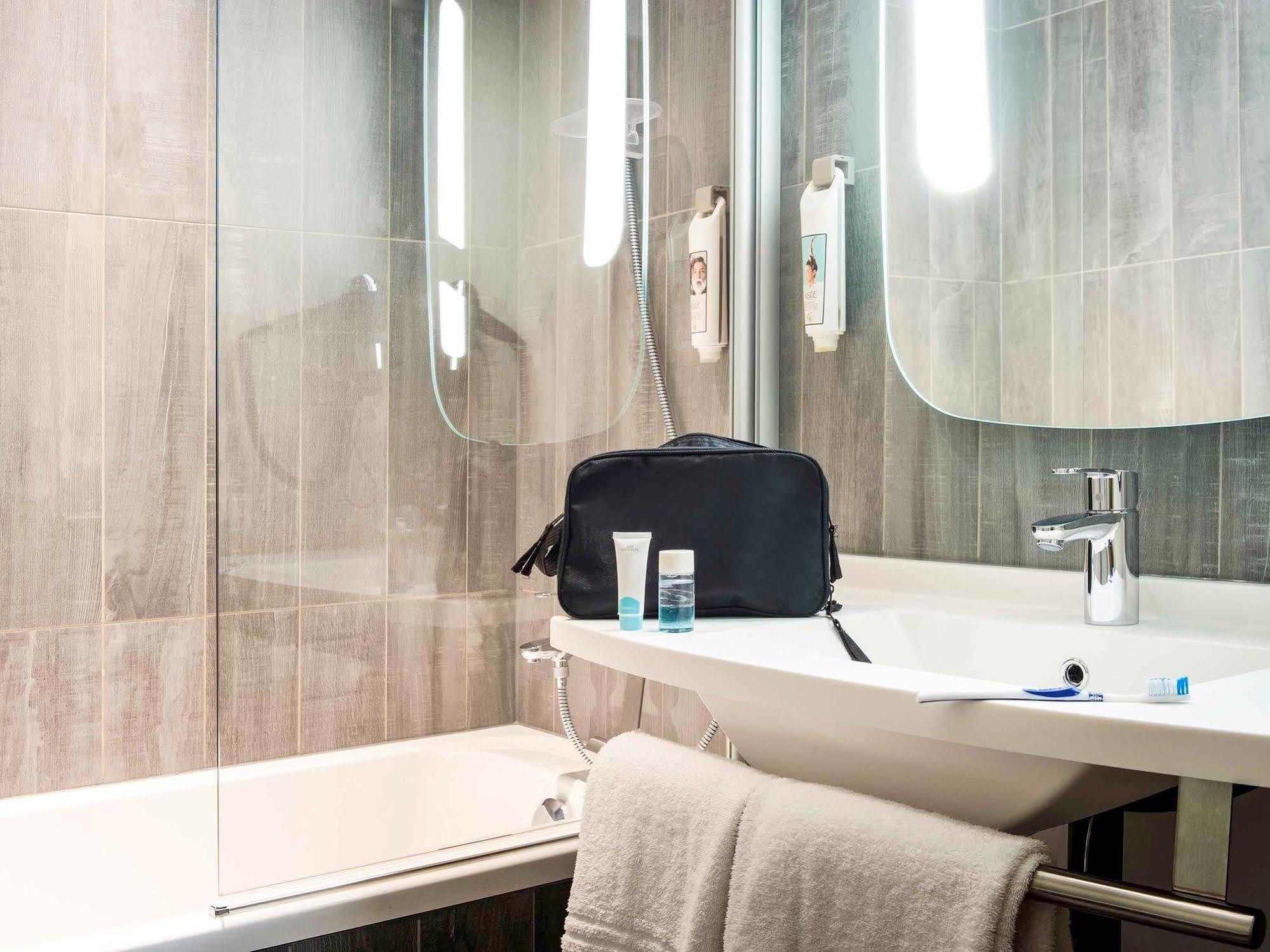 Hotel Ibis Bordeaux Route Des Vins 3*