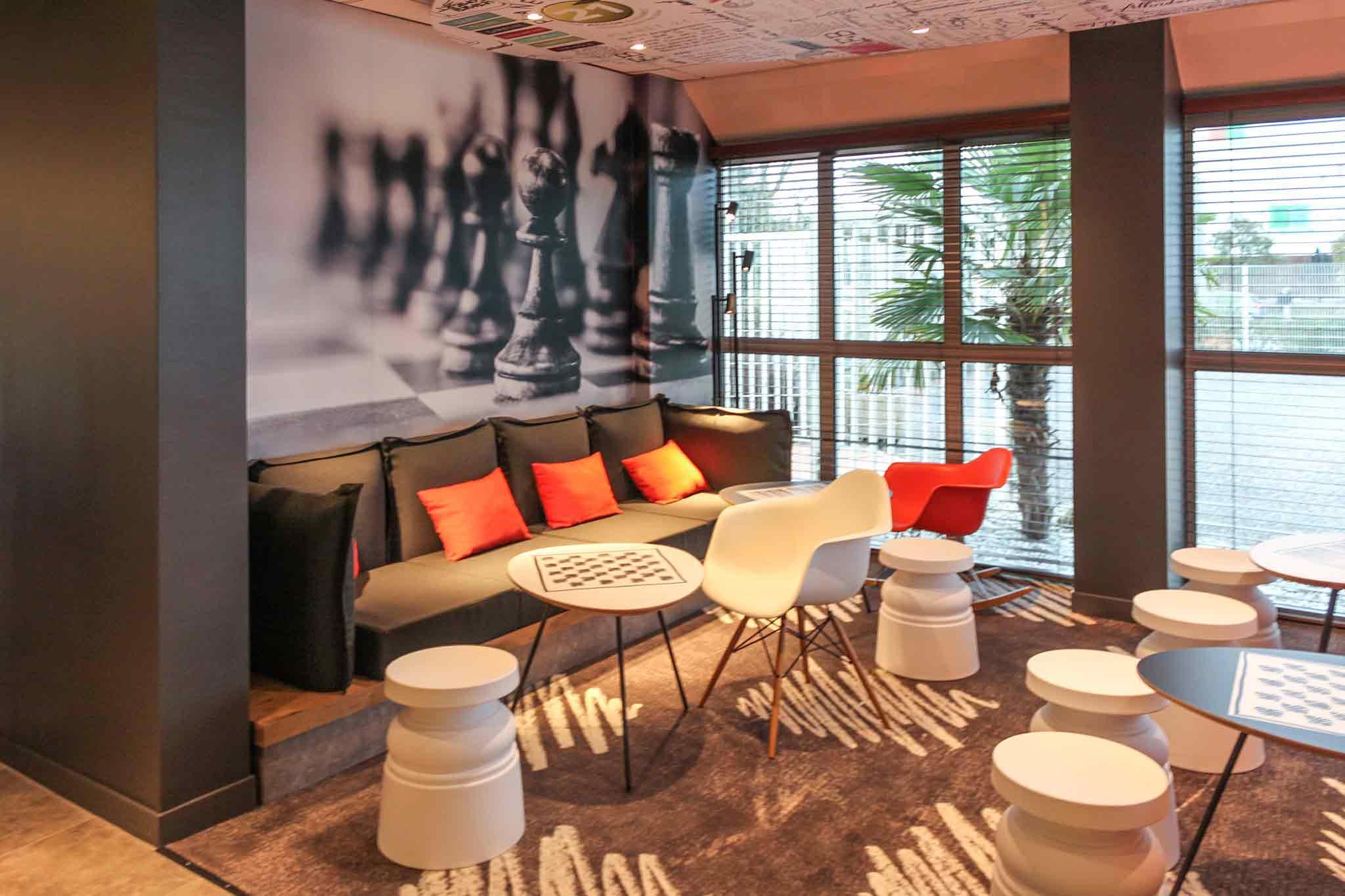 Hotel Ibis Bordeaux Route Des Vins 3*